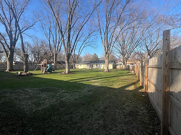 3rd image of 5621 Falmouth Dr