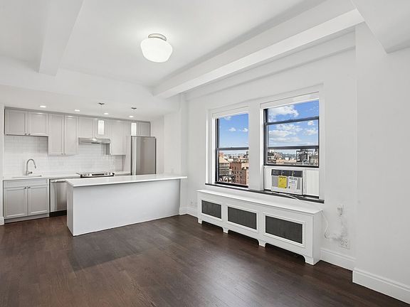 3rd image of 253 W 72nd St APT 2100