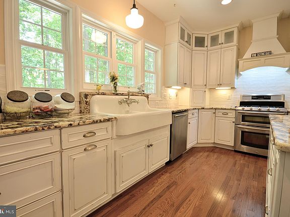 5th image of 11900 Kingswood Blvd