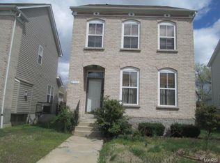 2711 Rutger St, Saint Louis, MO 63104