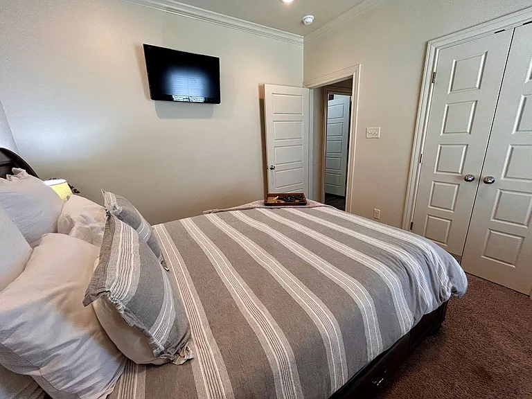 10317 Vernon Dr — Photo 18