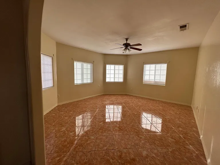 8797 Holly Ave — Photo 2