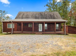 604 Hickory Ln, Hilham, TN 38568