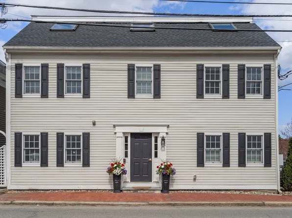 150 Merrimac St #I, Newburyport, MA 01950