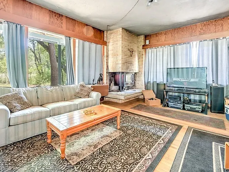 1395 Scotts Valley Rd — Photo 4
