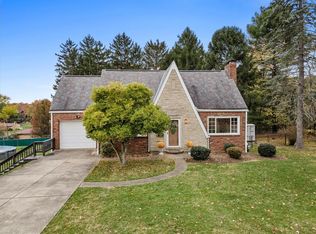 328 Carlton Rd, Bethel Park, PA 15102