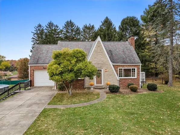 328 Carlton Rd, Bethel Park, PA 15102