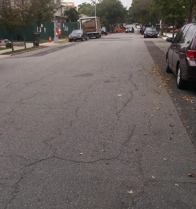 1st image of 916 Lamont Ave