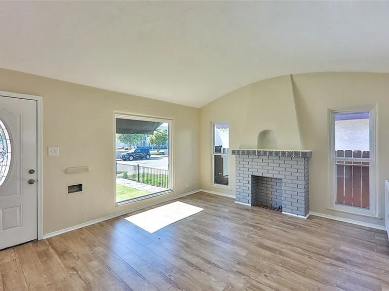 5828 Lime Ave #1 — Photo 6