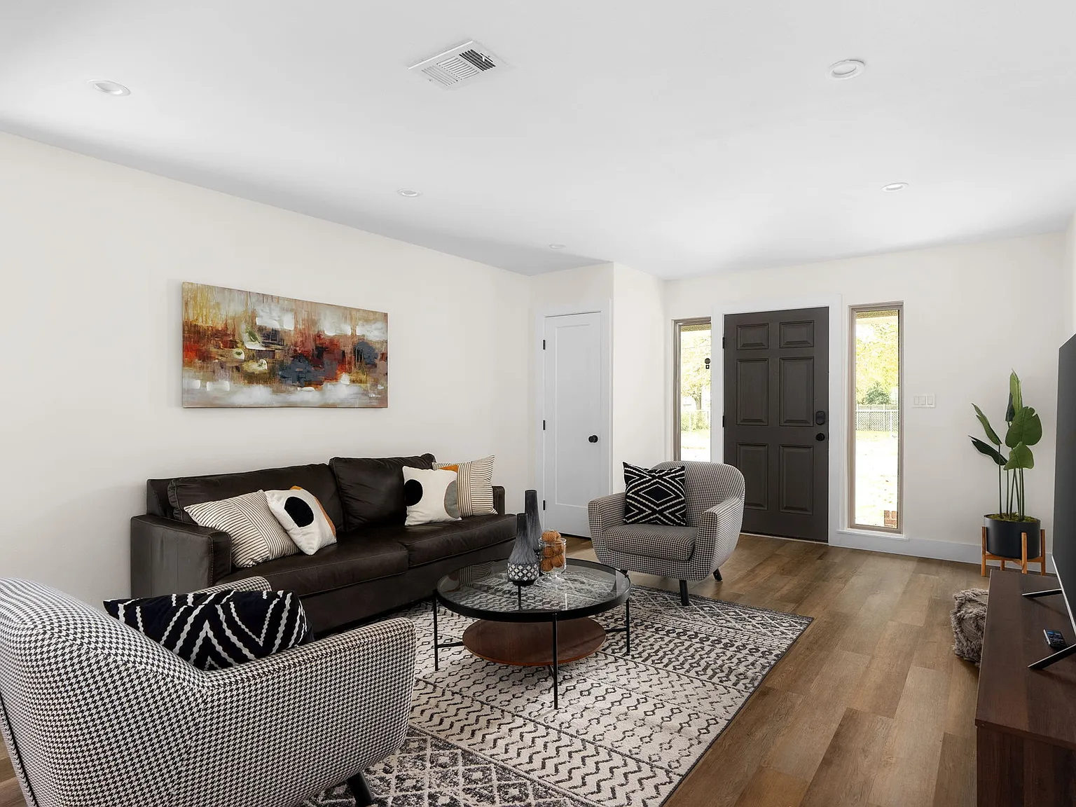 2107 Colfax Ave — Photo 3