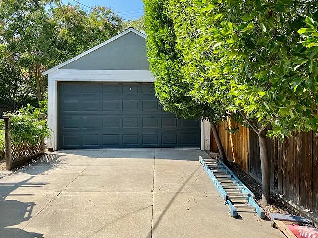 450 Coloma Way — Photo 38