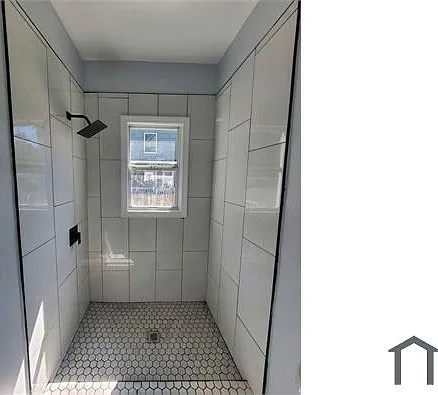 100 Horace St #1 — Photo 3