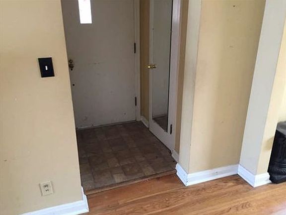 5th image of 3124 W Tower Ave