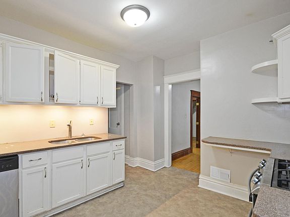 2nd image of 1131 Payne Ave