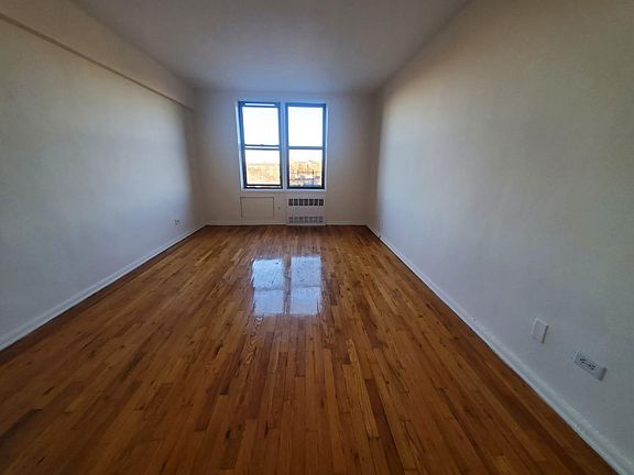 4th image of 7840 164th St APT 3A