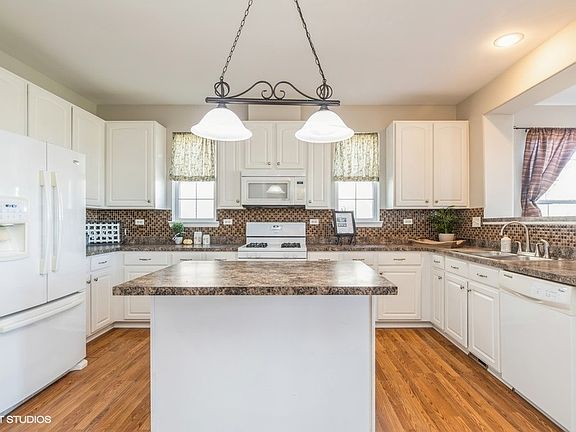 4th image of 10906 Sawgrass Ln