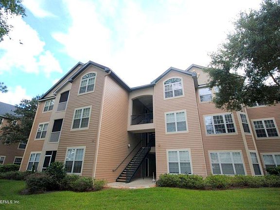 2nd image of 13810 SUTTON PARK Drive #1217