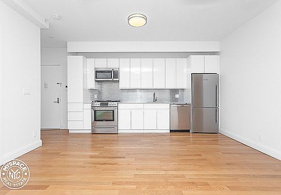 4th image of 1127 Flatbush Ave #9D