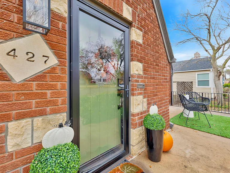 427 N Battin Ave — Photo 91