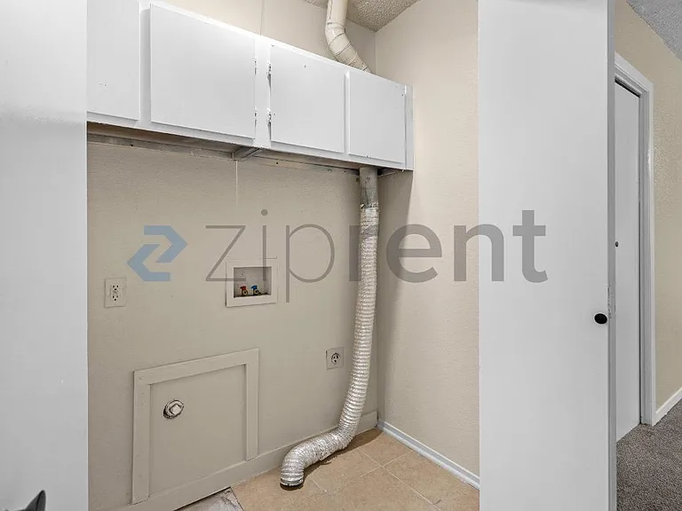 3224 Dreeben Dr #101 — Photo 14