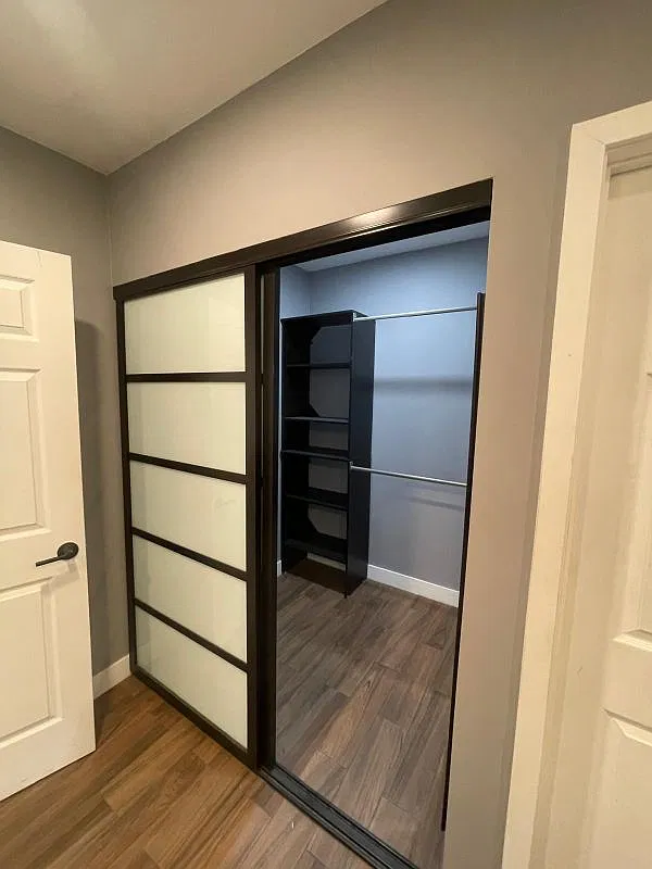15947 Amber Valley Dr — Photo 3