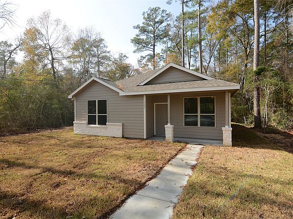 2nd image of 15591 Sycamore Dr