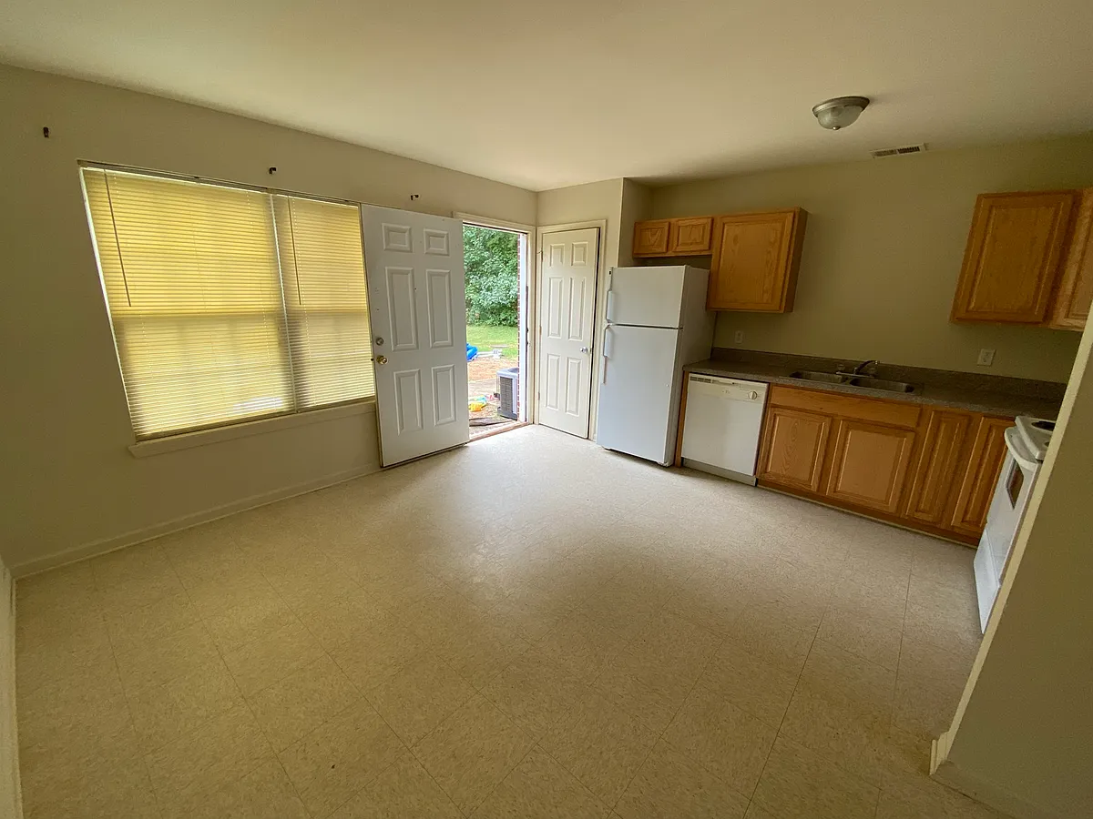 Building Photo - 87 County Road 857 #A-2