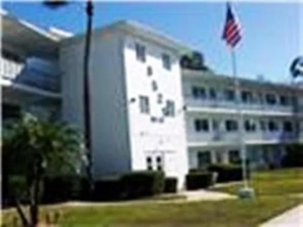 8525 111th St APT 308, Seminole, FL 33772