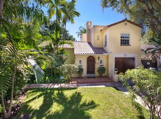 674 NE 70th St, Miami, FL 33138