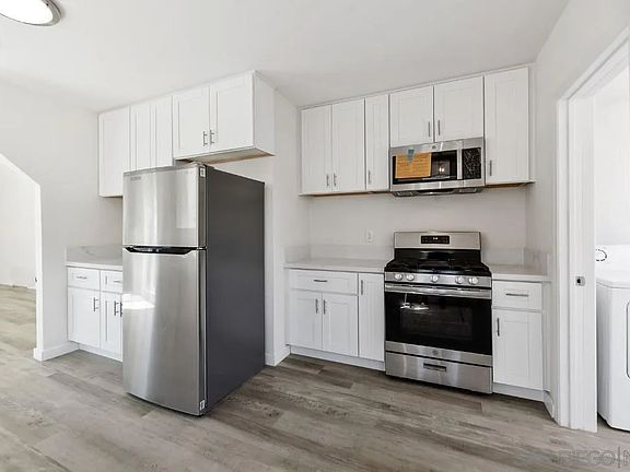 3rd image of 3575-77 Bancroft St