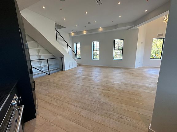 3rd image of 1451 Maryland Ave NE Floor 2