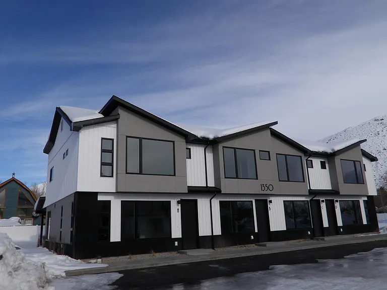 1350 Woodside Blvd #A — Photo 2
