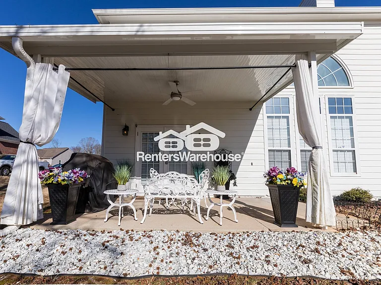 1900 Enfield Ct — Photo 47