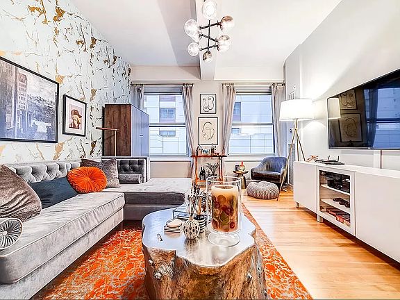 4th image of 88 Greenwich St APT 716