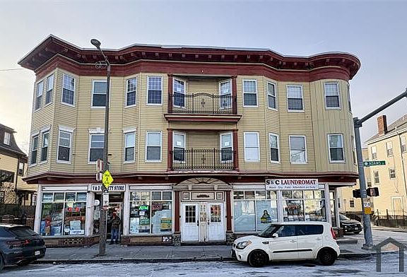 2nd image of 363 Adams St APT 4