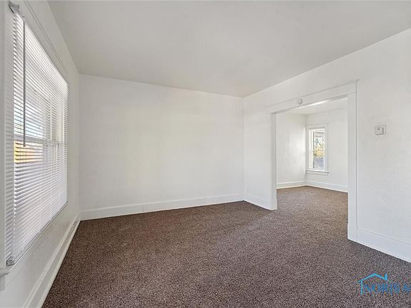 5th image of 3225 Kimball Ave