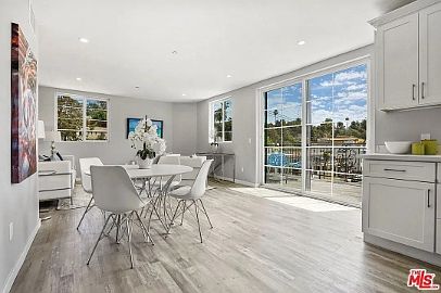 2nd image of 1111 Echo Park Ave #401