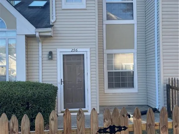 296 Rivers Ridge Cir, Newport News, VA 23608