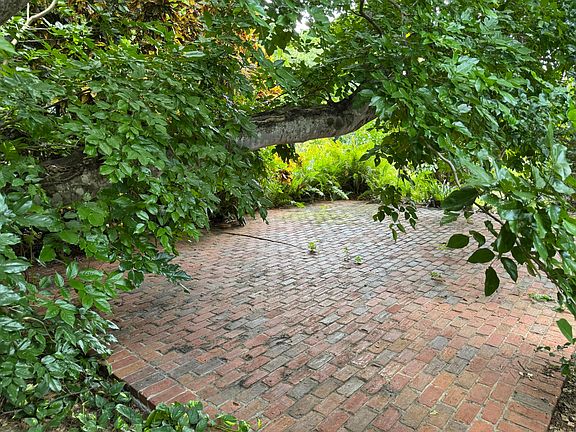 5th image of 11287 Woodchuck Lane