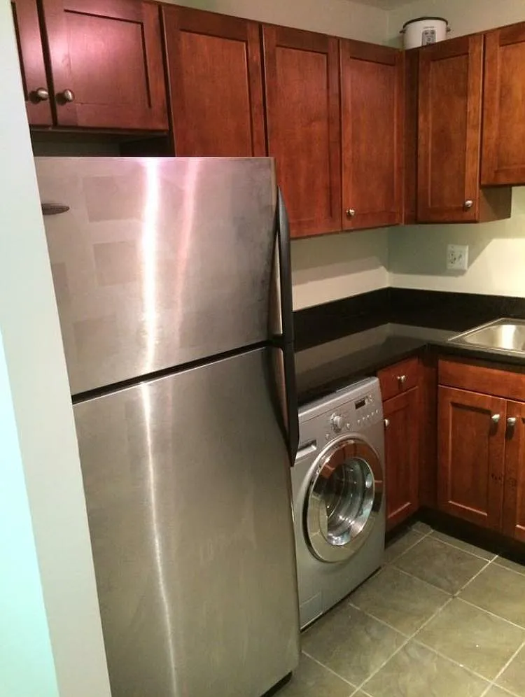 3105 Naylor Rd SE — Photo 1