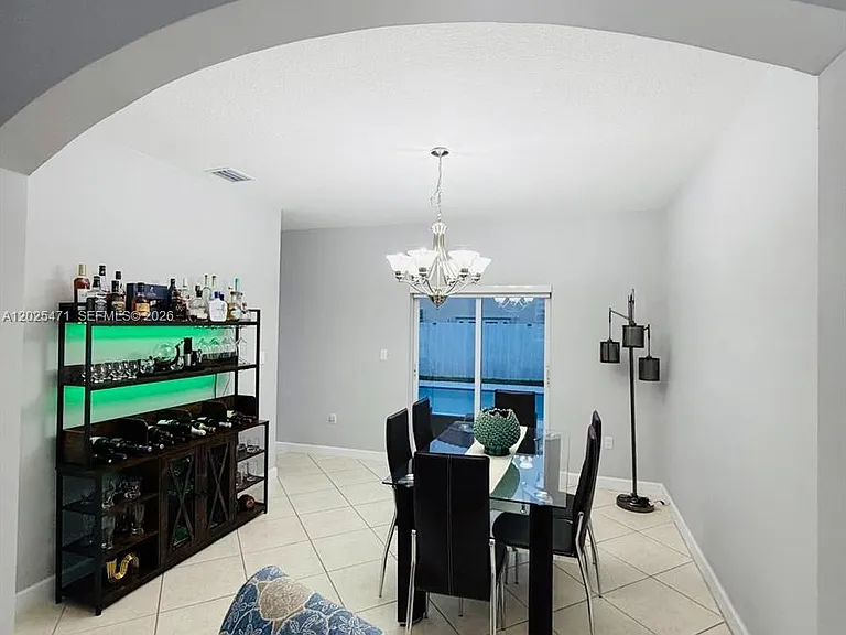 15858 SW 138th Ter — Photo 16
