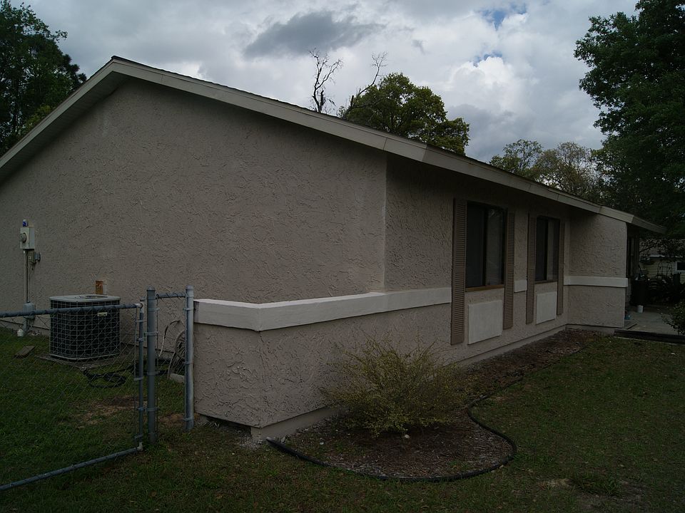 2nd image of 318 Bahia Cir