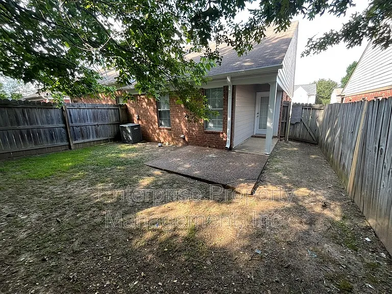 1513 Estacada Way — Photo 17