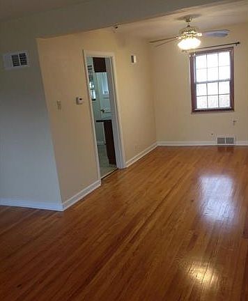 3rd image of 3900-3902 Berger Ave