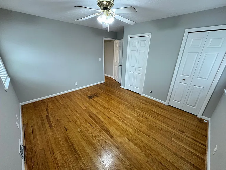 8016 Broadfern Dr — Photo 34