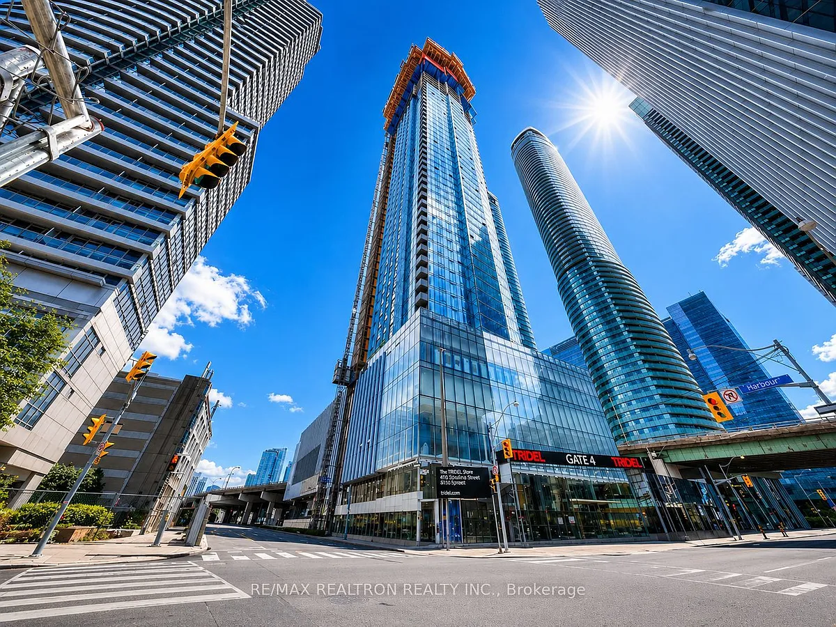 Building Photo - 10 York St #2107