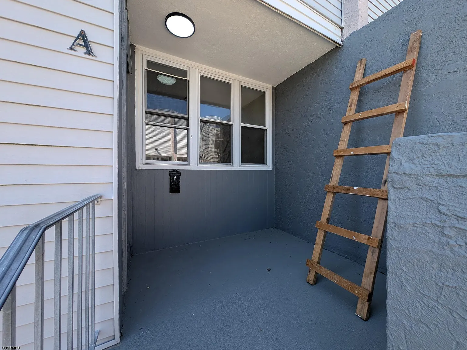 2 bed, 1.0 bath, $1,795 — Photo 3