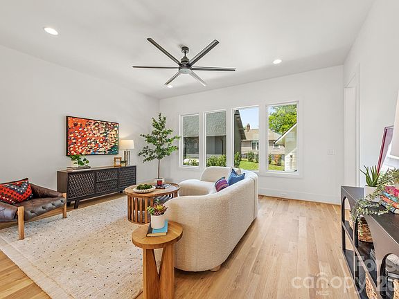 2nd image of 2026 Washington Ave