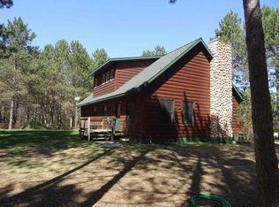 N9469 Deer Lake Rd, Crivitz, WI 54114