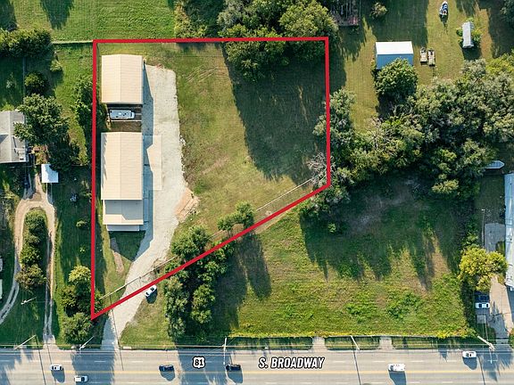 2nd image of 5723 S Broadway Ave